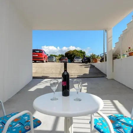 Leona- One Bedroom With Terrace شقة دوبروفينك