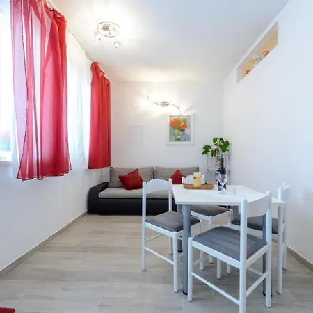 Διαμέρισμα Leona- One Bedroom With Terrace